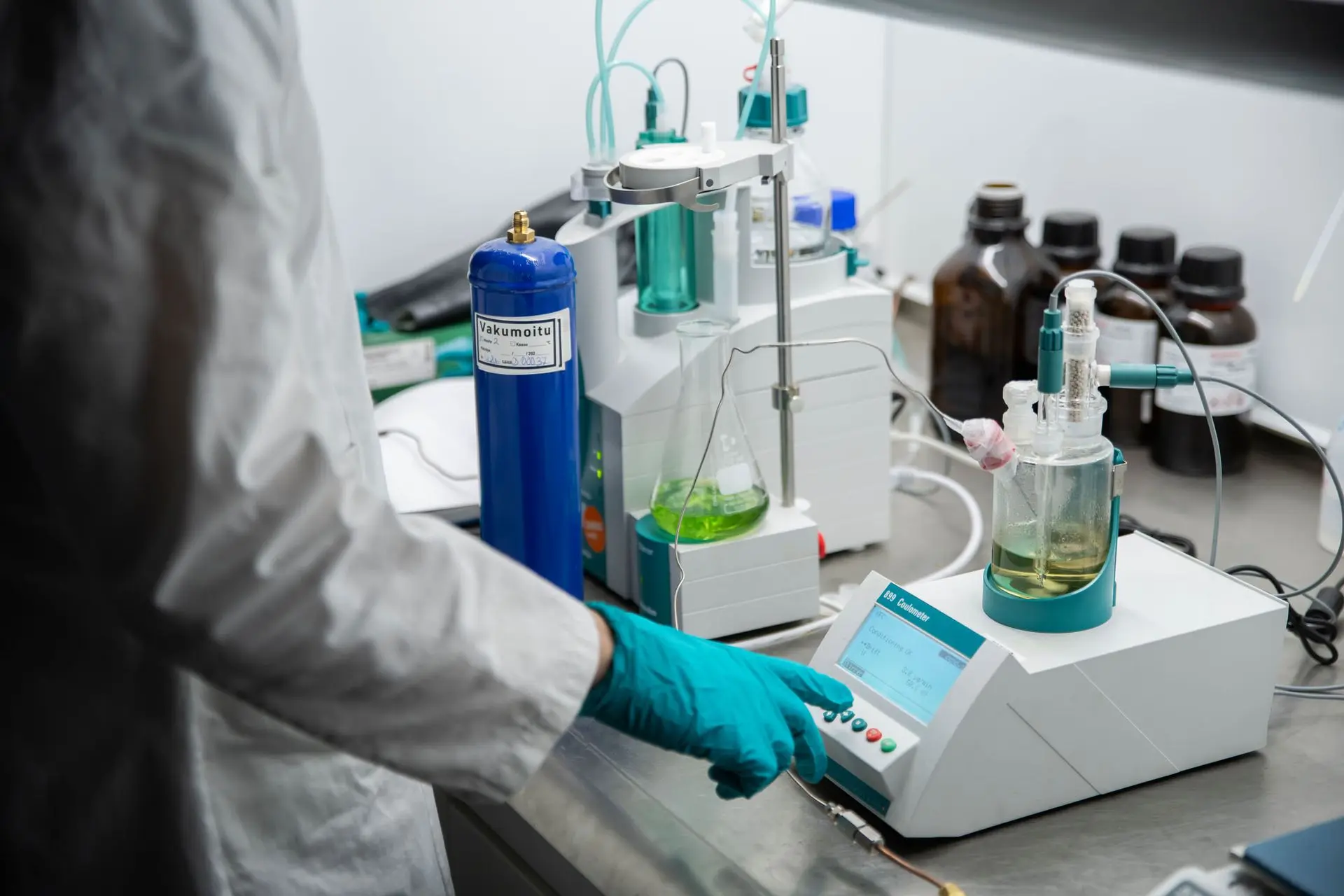 Refrigerant quality analysis at Darment