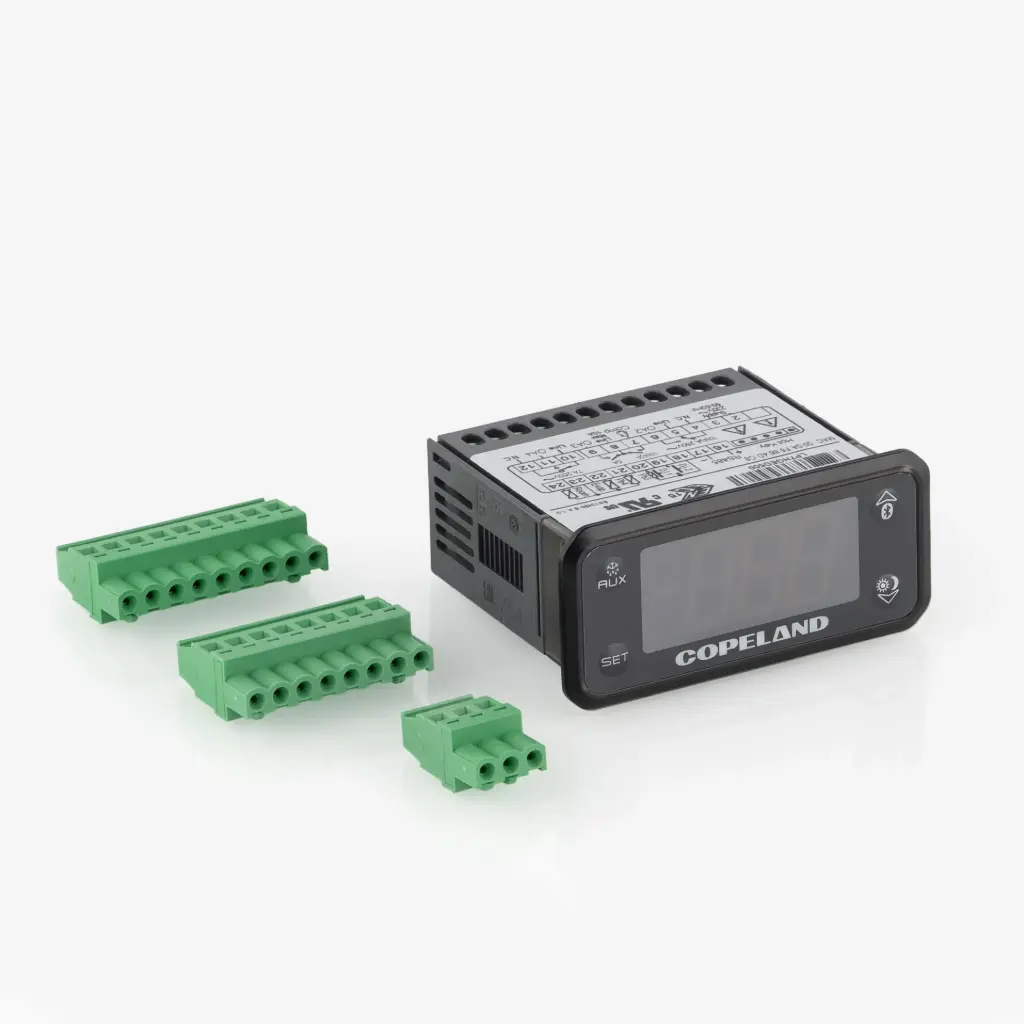 Säädin paneeliasenteinen XR77CHC-5R5B53 RS485 230V 16A+16A+5A+7A (X0LP7HGED500-S0A)