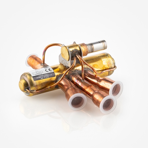 [D10011072] 4-tie venttiili 3x5/8"+ 1x1/2" 061L1208 STF-0301G